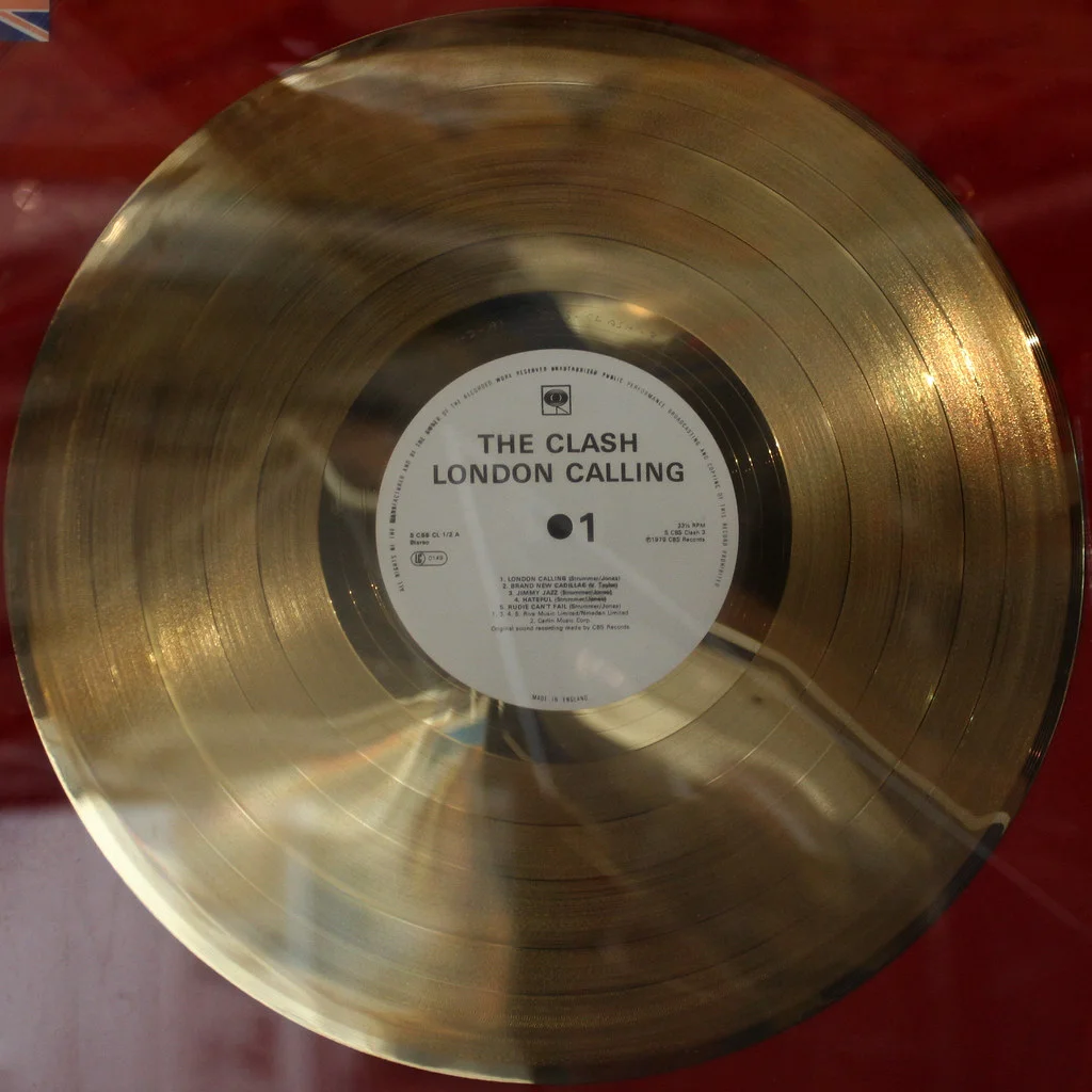 LONDON CALLING DISCO DE ORO