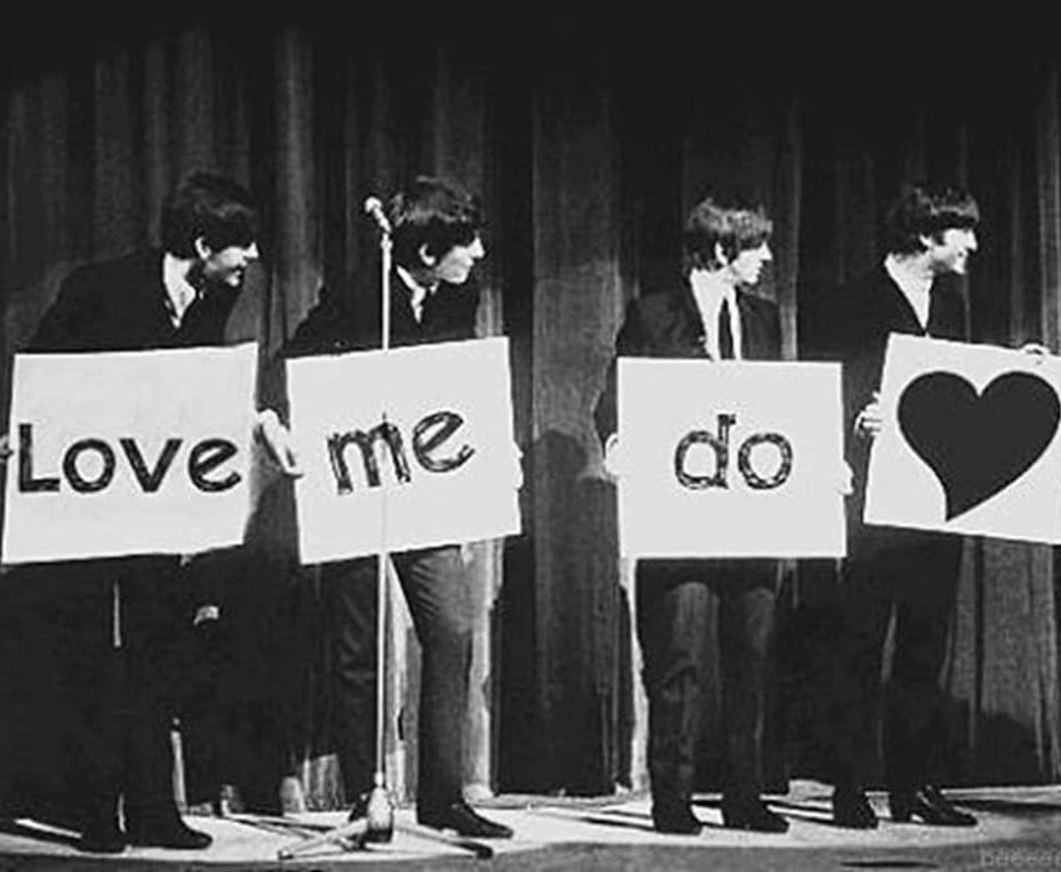 THE BEATLES LOVE ME DO